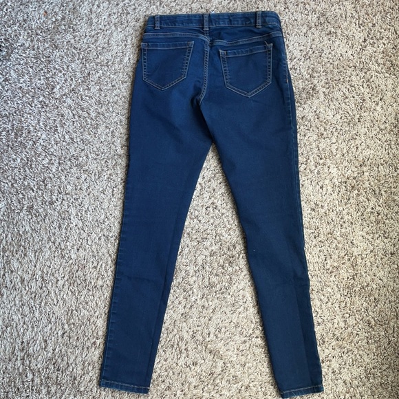 Liz Lange maternity jegging very dark wash size XS - Picture 3 of 3